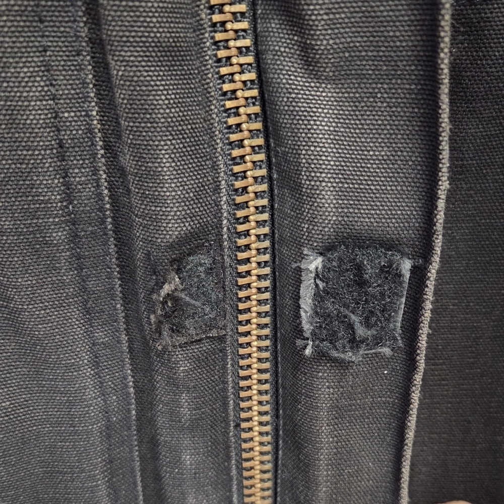 Vintage Carhartt Men's Black Thrashed Distressed Field Chore Jacket Coat L/XL - Picture 6 of 11